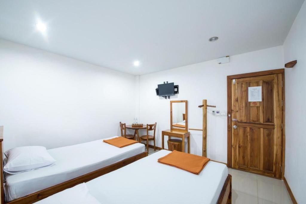 Thongphaphum Place Exterior foto