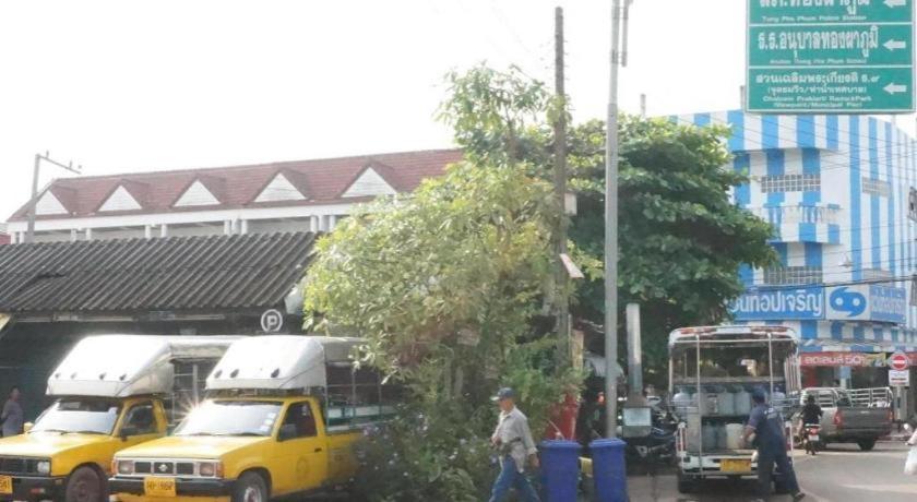 Thongphaphum Place Exterior foto